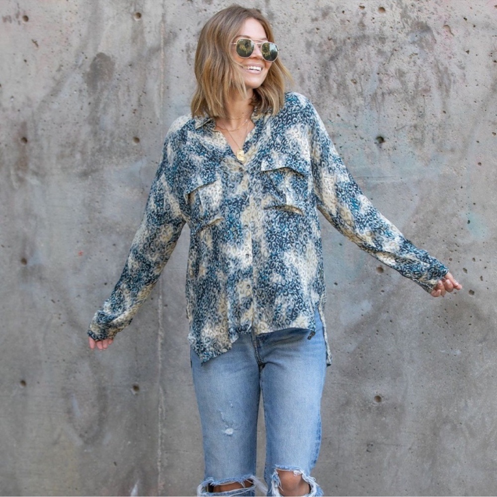 LOVESTITCH Leopard Print Button Down Blouse Top